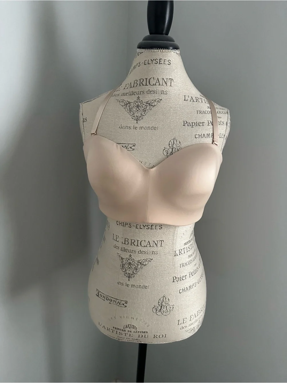 Wacoal Molded Strapless Bra in Nude